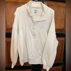 American Eagle Outfitters Off-White Pullover